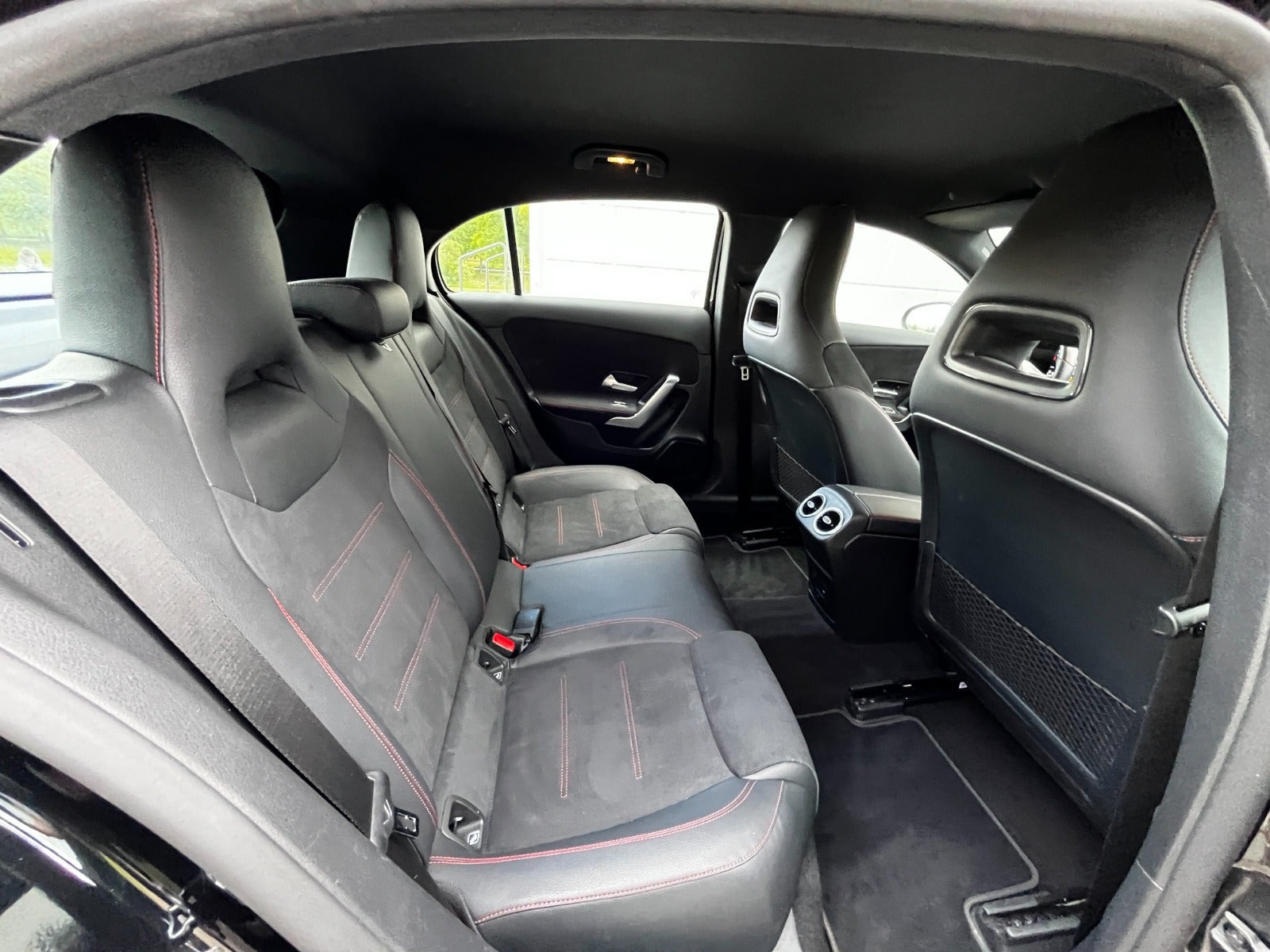 Sort Mercedes A200 fra 2022