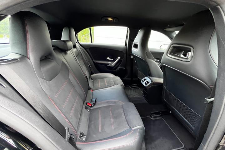 Sort Mercedes A200 fra 2022