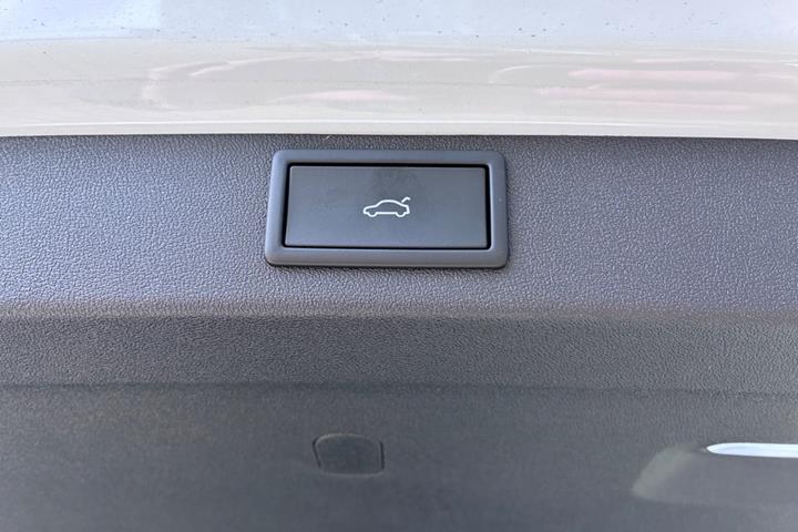 Hvid Skoda Enyaq fra 2026