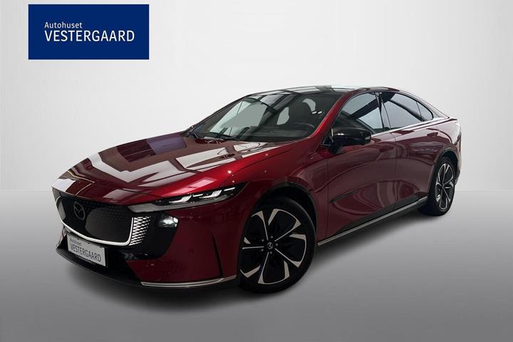 Rød Mazda 6e fra 2025