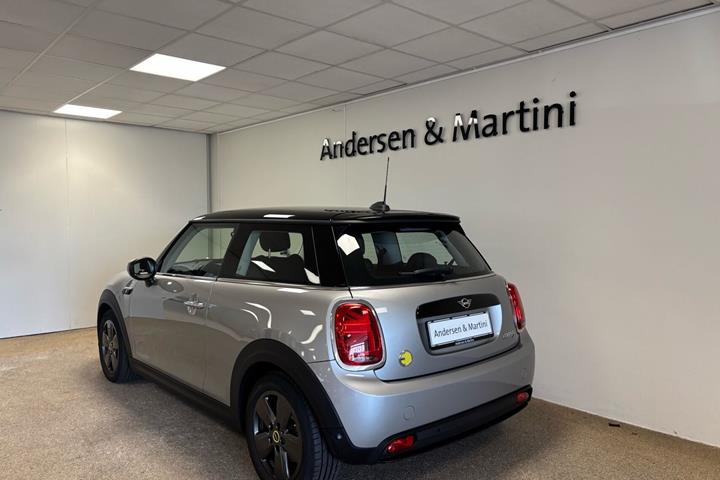 Grå Mini Cooper fra 2024