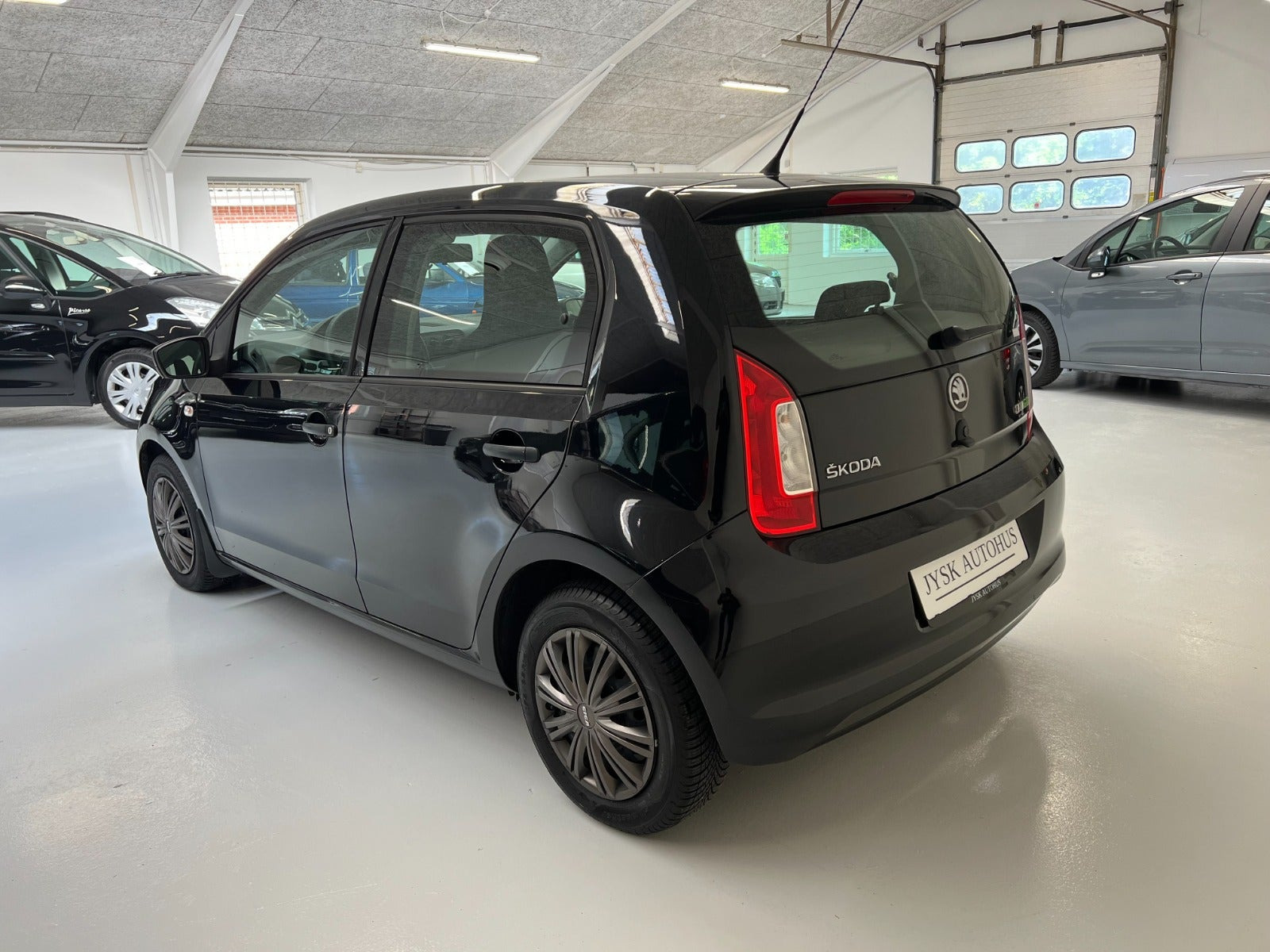 Sort Skoda Citigo fra 2013