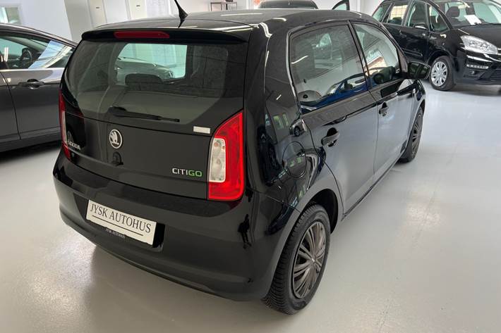 Sort Skoda Citigo fra 2013