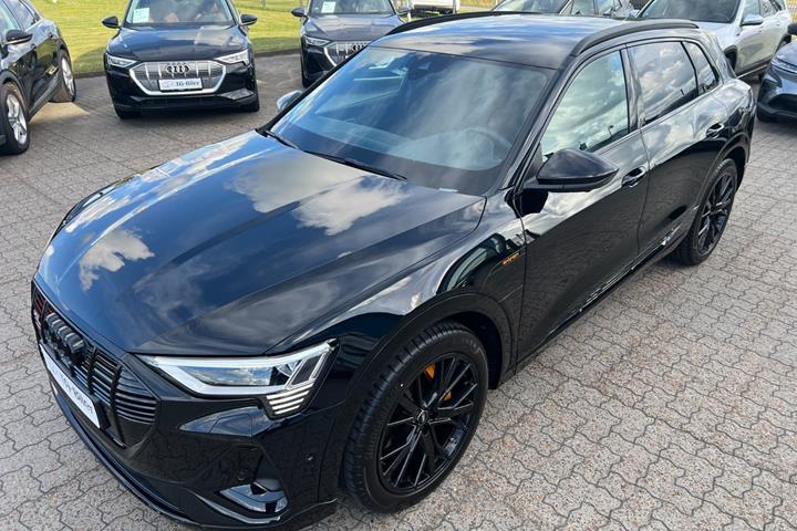 Sort Audi e-tron fra 2023