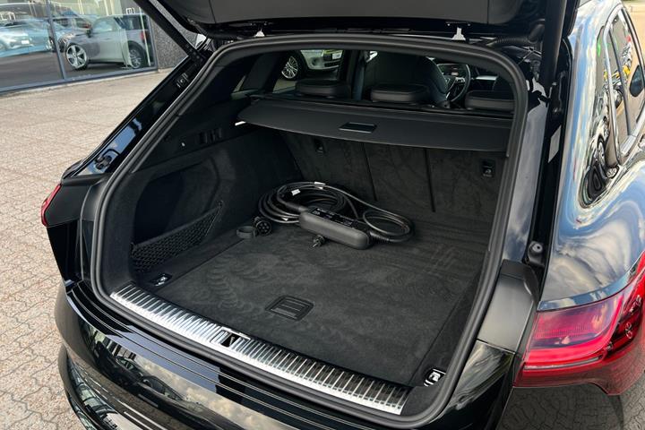 Sort Audi e-tron fra 2023