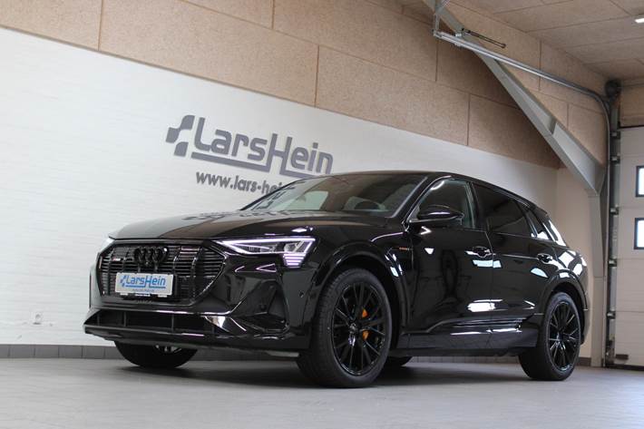 Sort Audi e-tron fra 2023