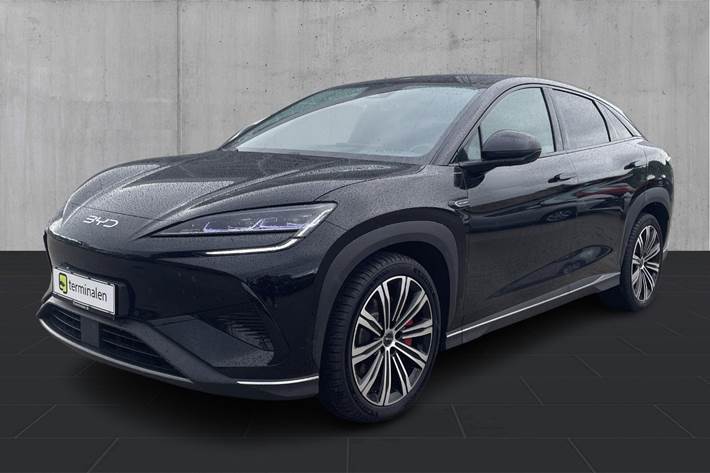 Sort BYD Sealion 7 fra 2024