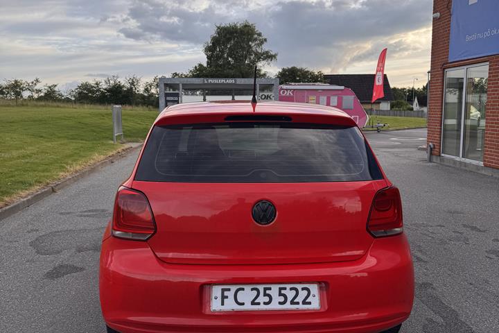 Rød VW Polo fra 2010