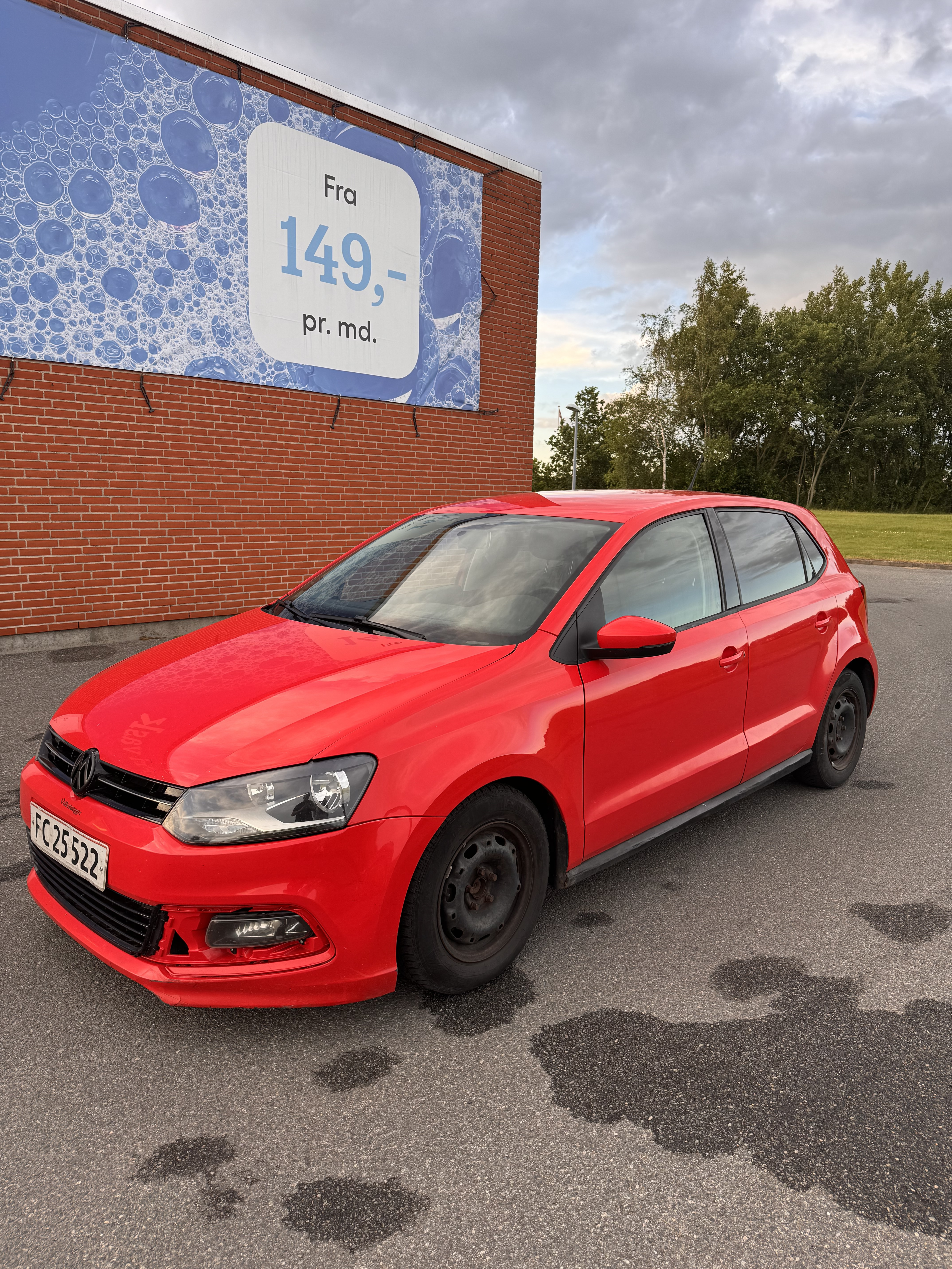 Rød VW Polo fra 2010