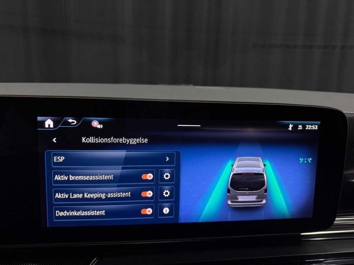 Grå Mercedes EQV300 fra 2025