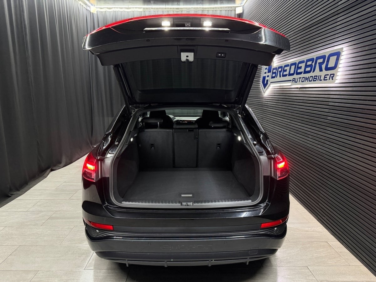 Sort Audi Q4 e-tron fra 2024