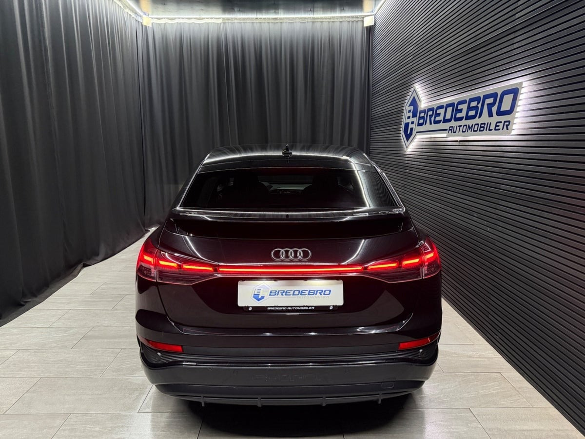 Sort Audi Q4 e-tron fra 2024