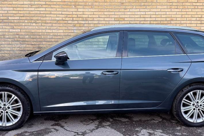 Grå Seat Leon fra 2020