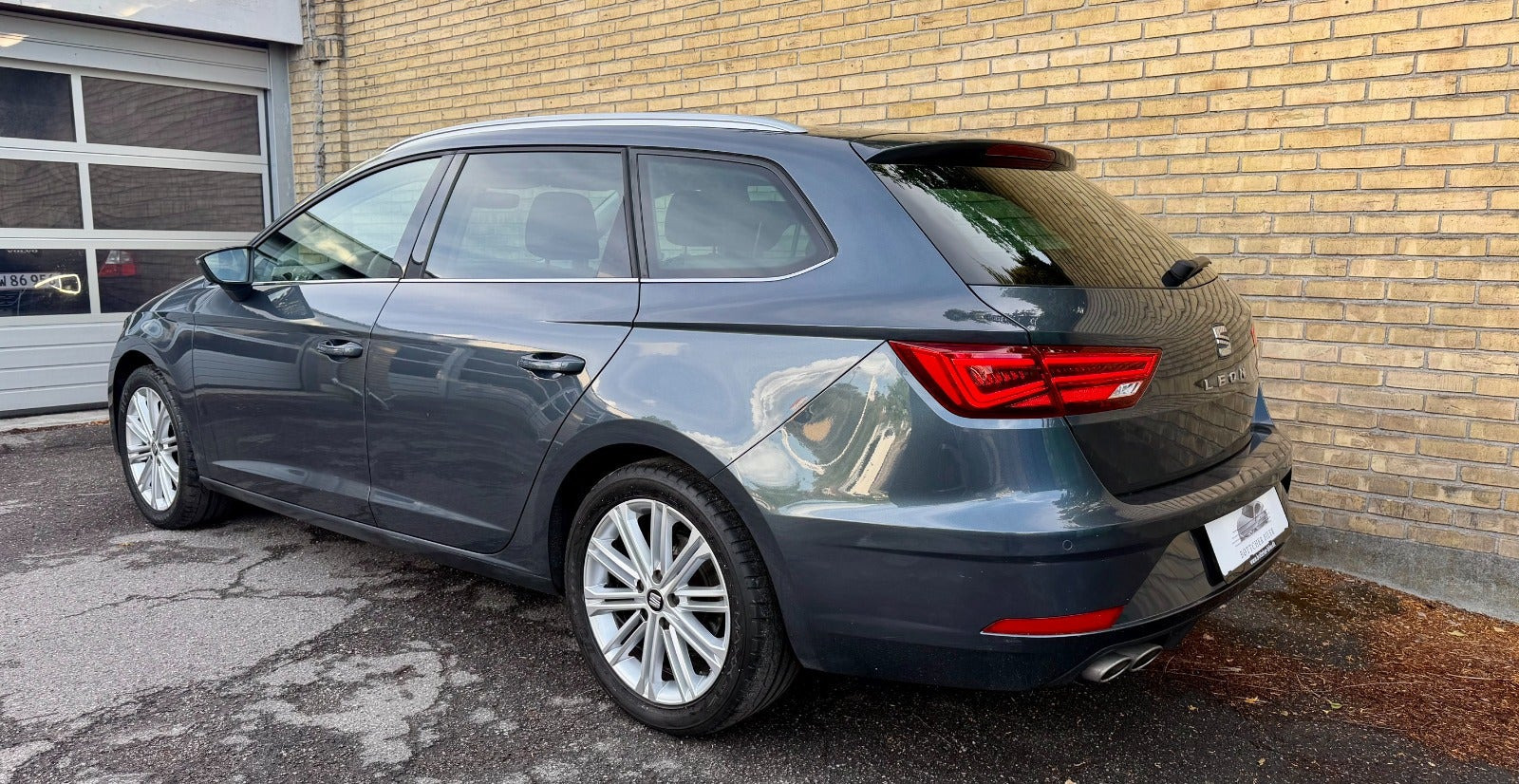 Grå Seat Leon fra 2020