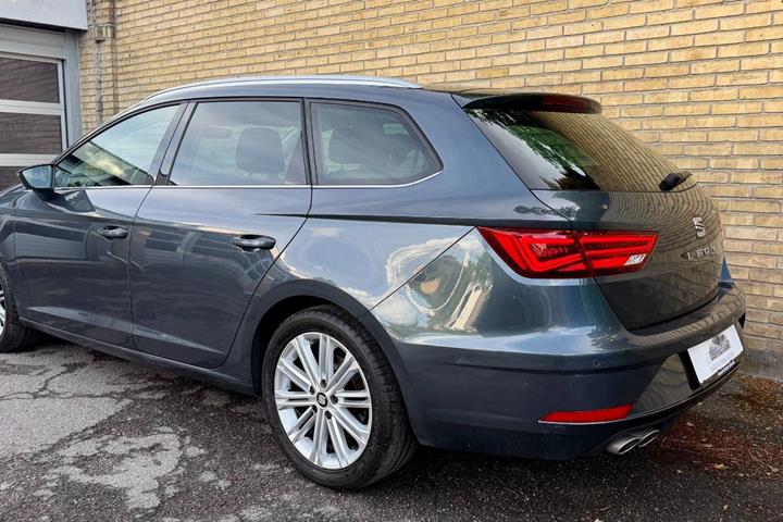 Grå Seat Leon fra 2020