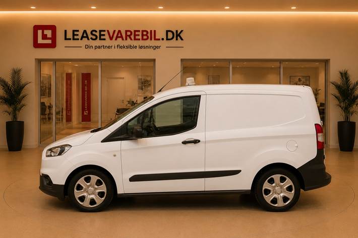 Hvid Ford Transit Courier fra 2019