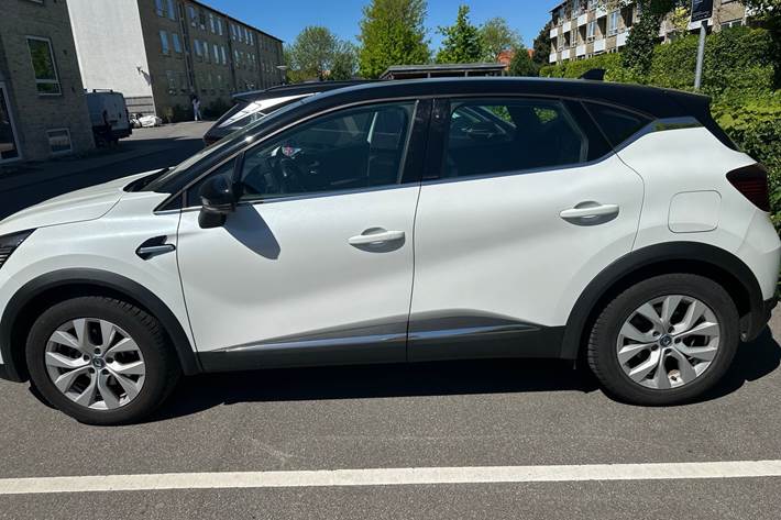 Hvid Renault Captur fra 2021