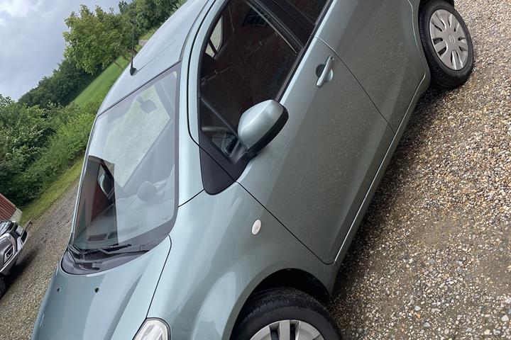 Grøn Suzuki Splash fra 2013