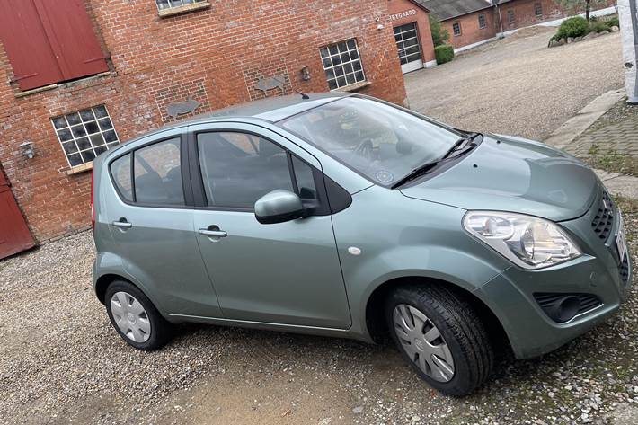 Grøn Suzuki Splash fra 2013