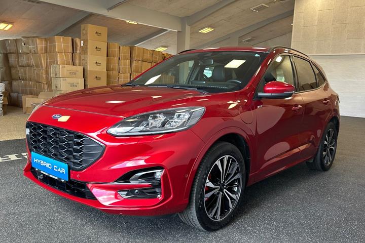 Grå Ford Kuga fra 2021