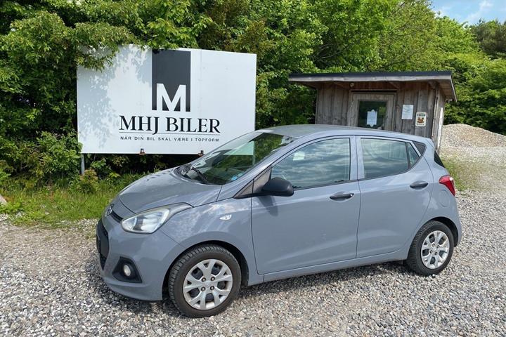 Grå Hyundai i10 fra 2015