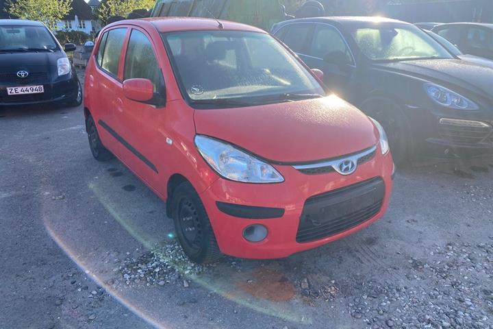 Rød Hyundai i10 fra 2010