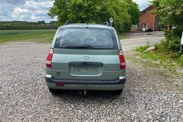 Grøn Hyundai Matrix fra 2008 set udefra