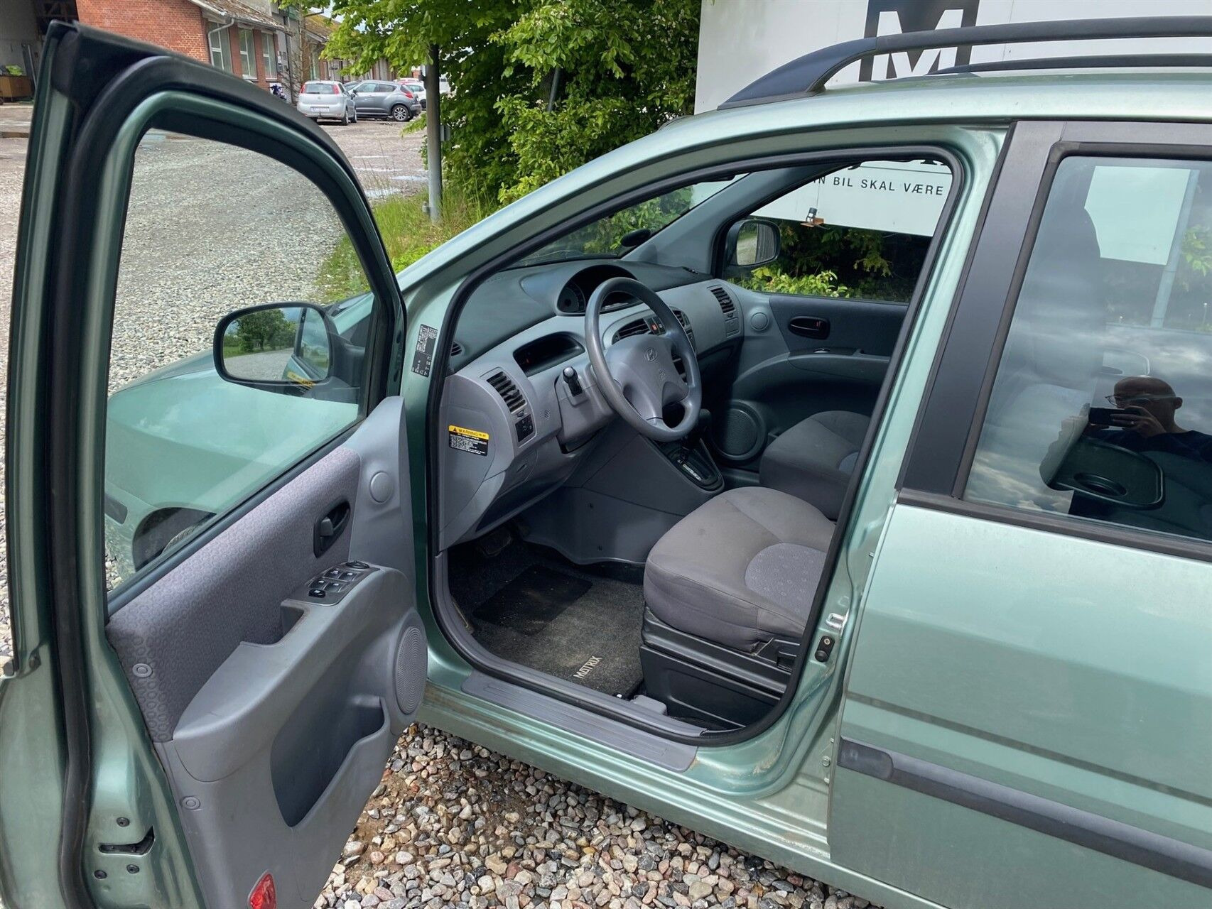 Grøn Hyundai Matrix fra 2008 set indefra