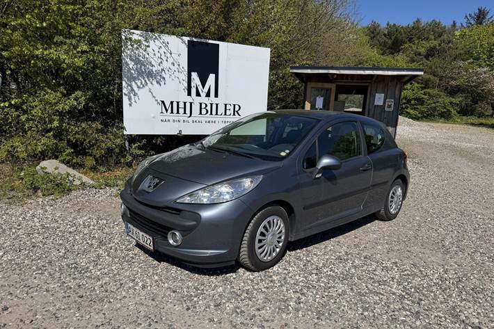 Grå Peugeot 207 fra 2007