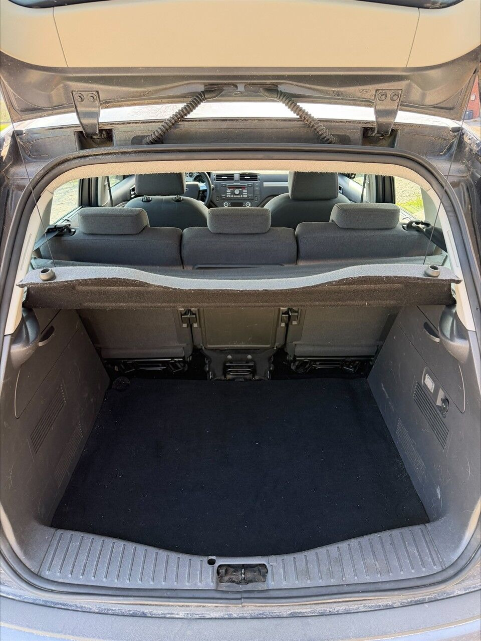 Sort Ford C-MAX fra 2010