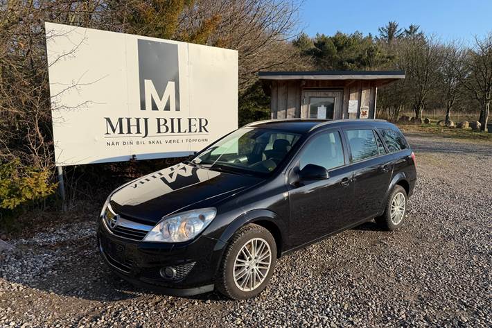 Sort Opel Astra fra 2010
