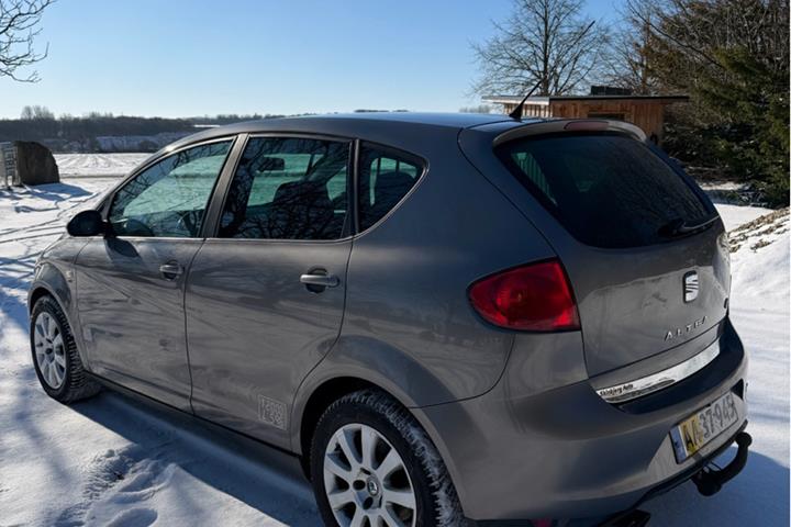 Grå Seat Altea fra 2006