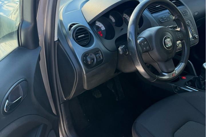 Grå Seat Altea fra 2006