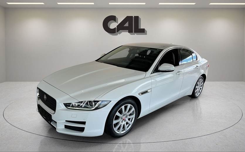 Jaguar XE 2,0 D180 Prestige