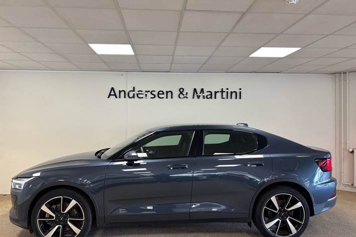 Sort Polestar 2 fra 2023