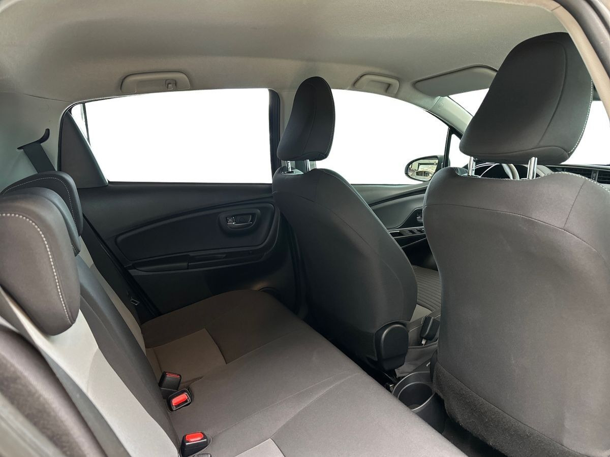 Bronze Toyota Yaris fra 2018