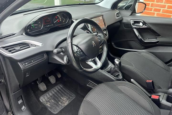 undefined Peugeot 208 fra 2020
