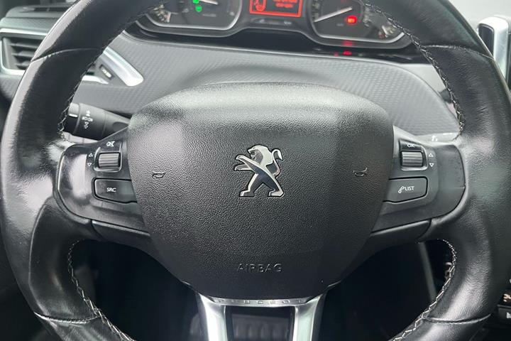 undefined Peugeot 208 fra 2020