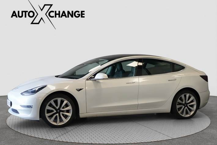Hvid Tesla Model 3 fra 2020