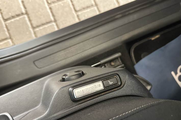Grå VW Tiguan fra 2017