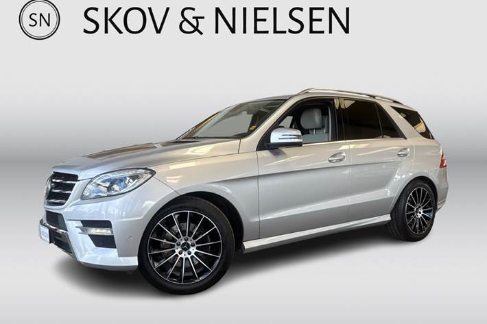 Sølv Mercedes ML350 fra 2013