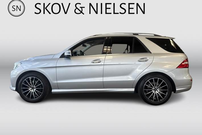 Sølv Mercedes ML350 fra 2013
