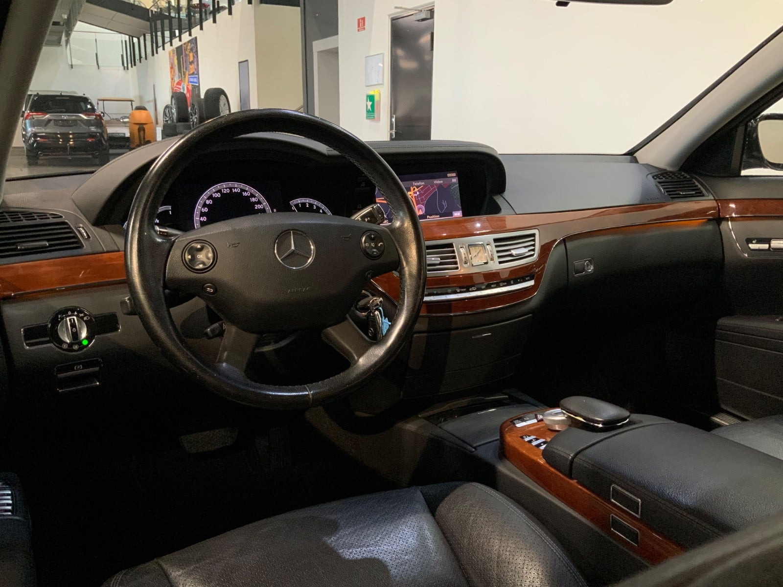 Sort Mercedes S350 fra 2006
