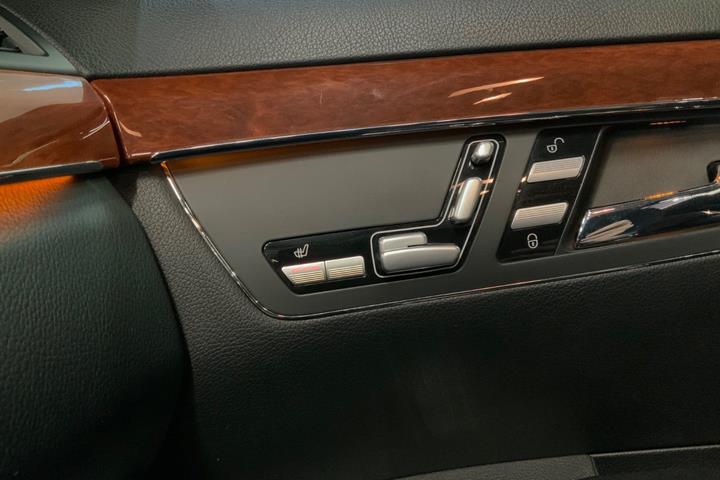 Sort Mercedes S350 fra 2006