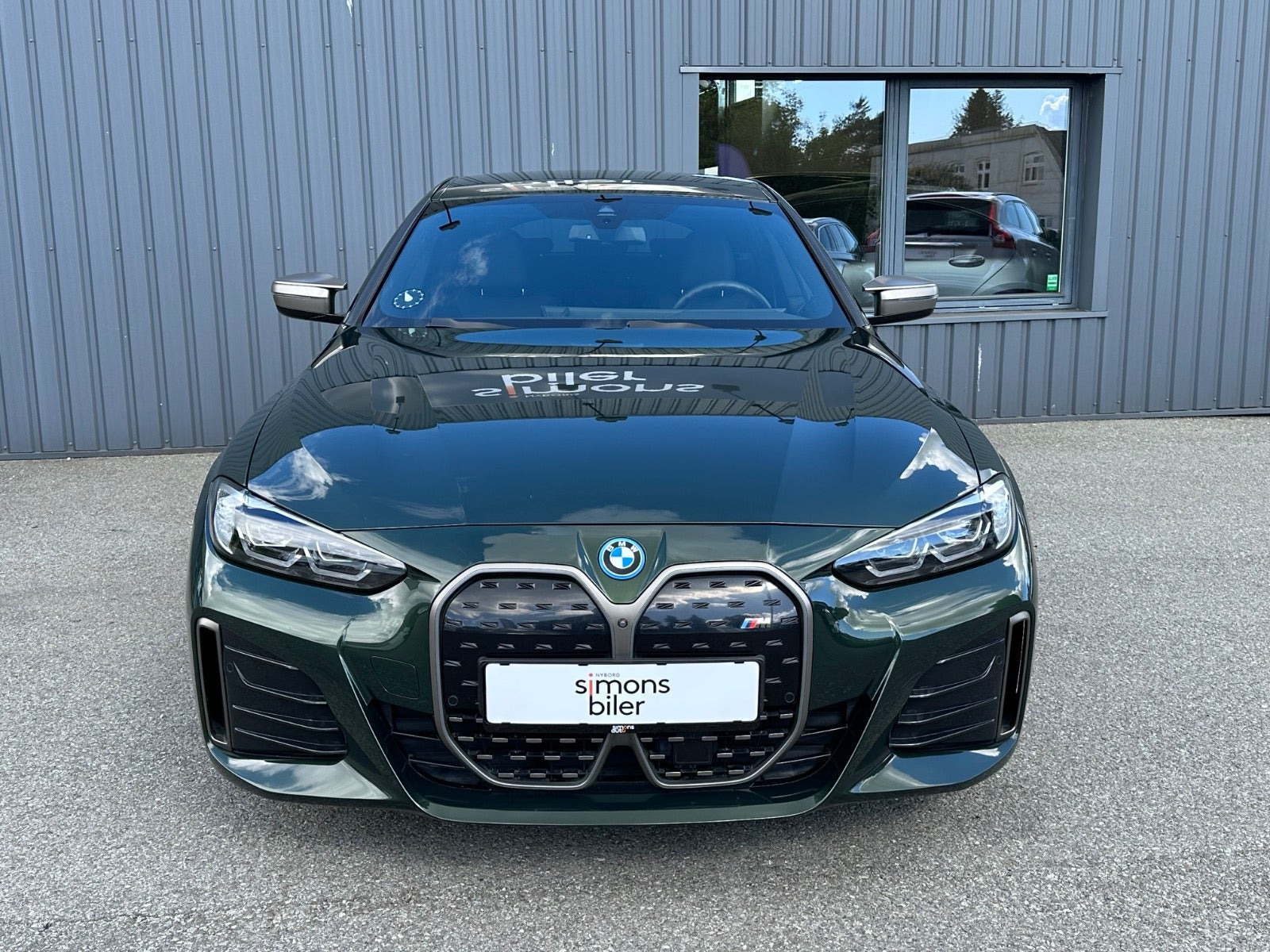 Grøn BMW i4 fra 2023