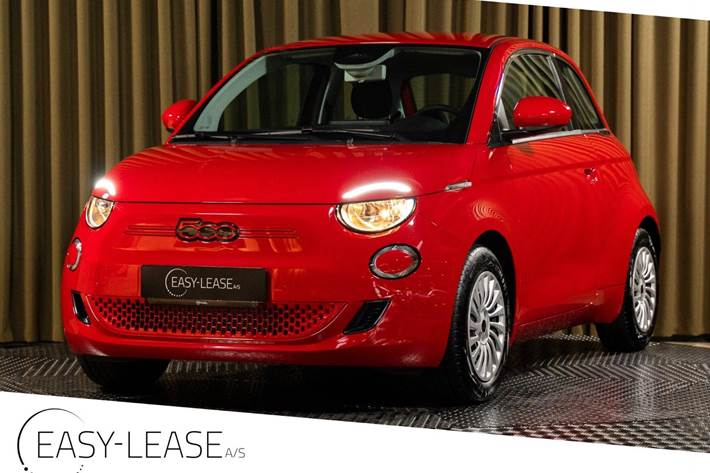 Rød Fiat 500e fra 2024