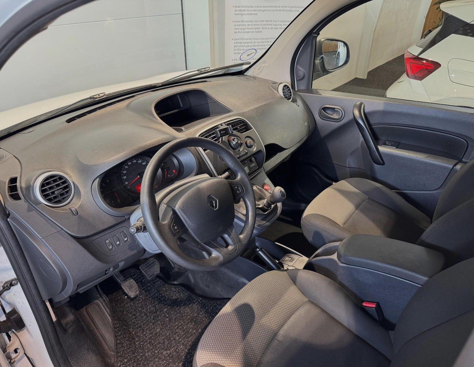 Hvid Renault Kangoo fra 2019