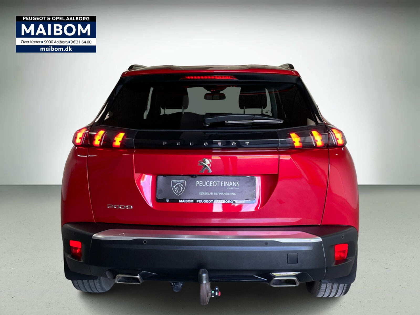 Rød Peugeot 2008 fra 2020