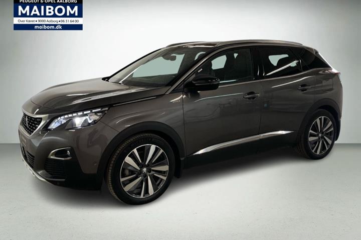 Grå Peugeot 3008 fra 2020 set udefra