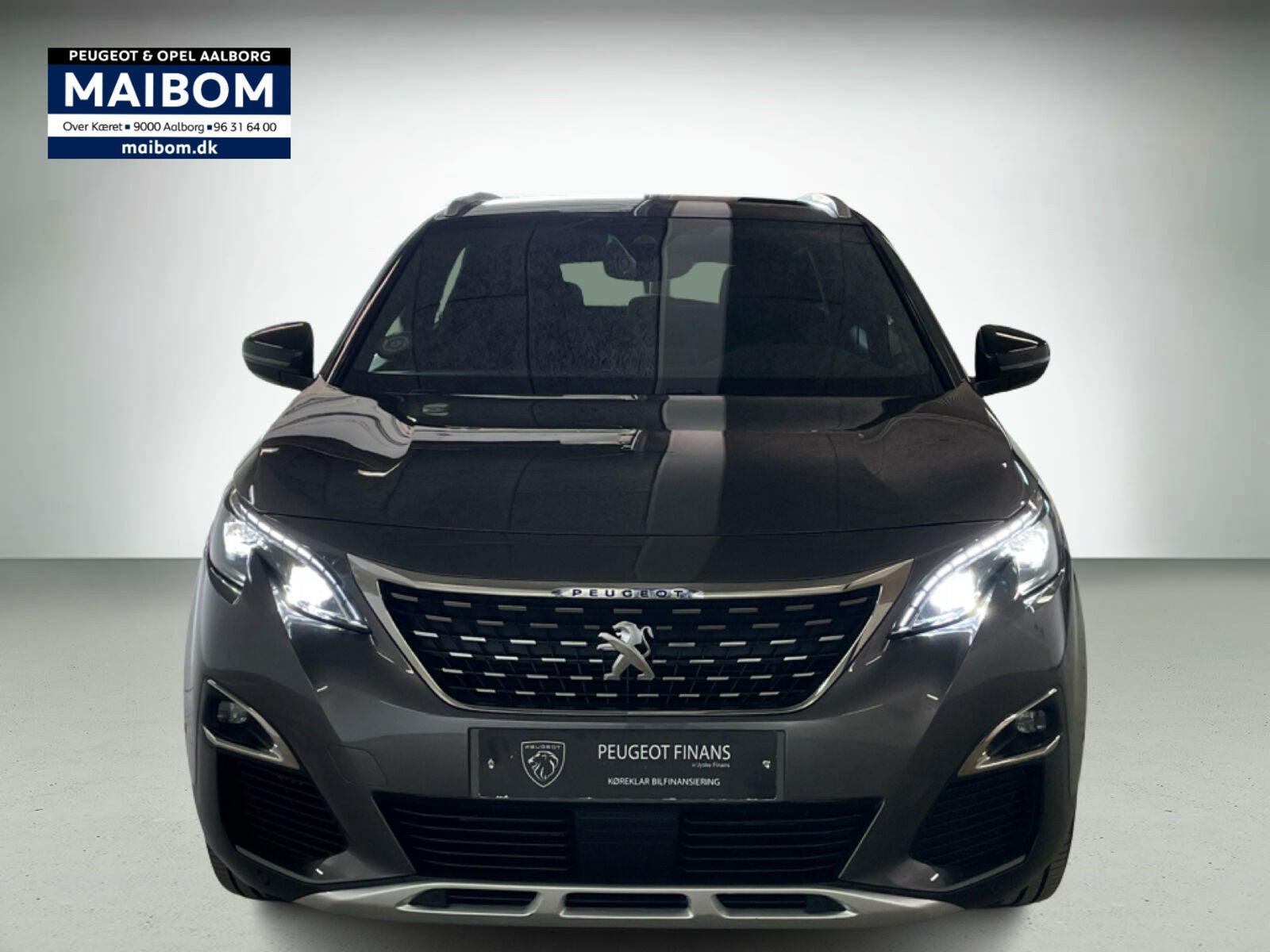 Grå Peugeot 3008 fra 2020